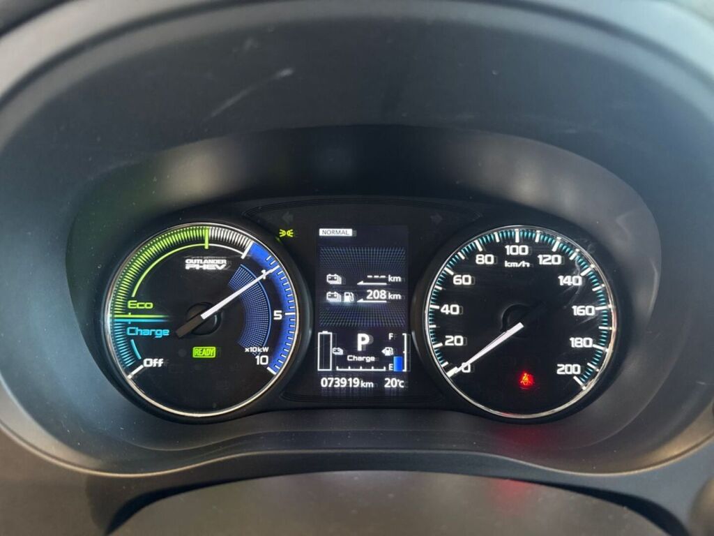 Mitsubishi Outlander PHEV 2020 Hopea