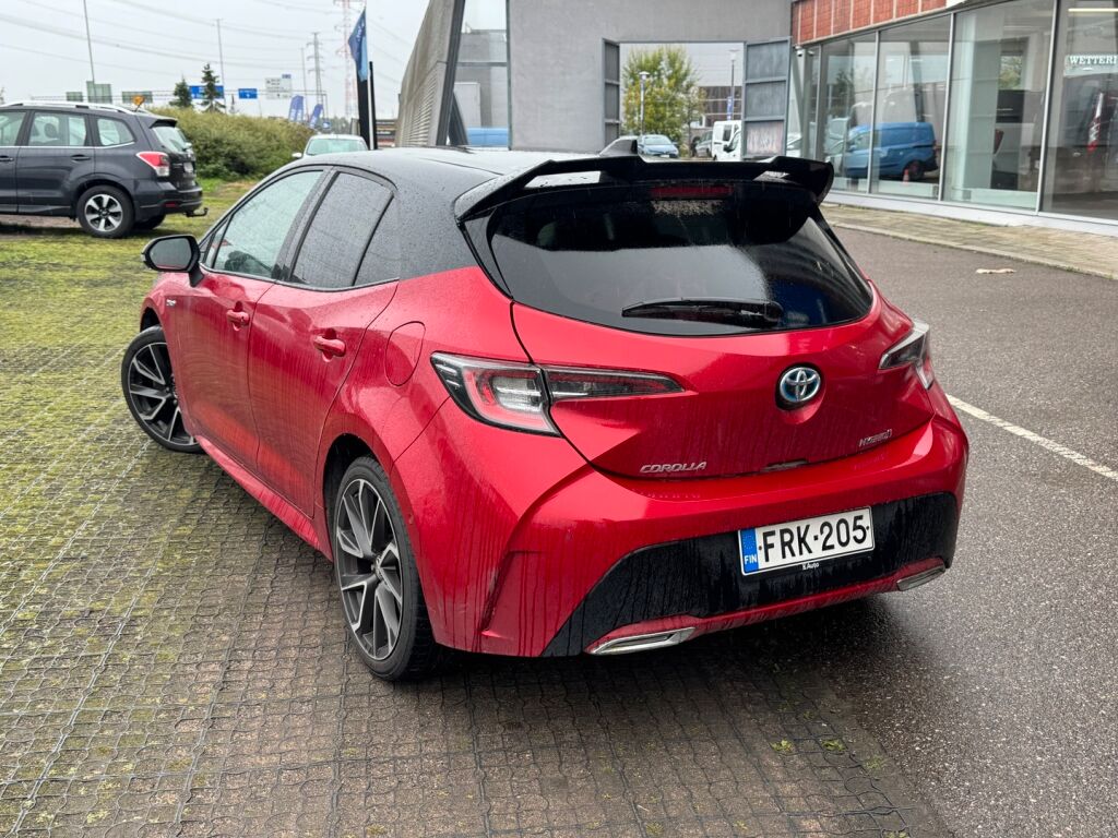 Toyota Corolla 2019 Punainen