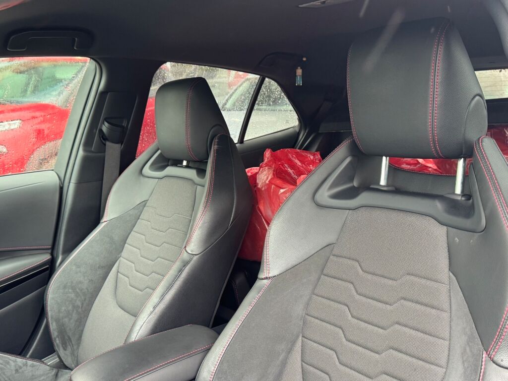 Toyota Corolla 2019 Punainen