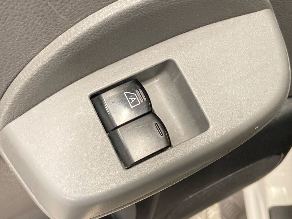 Nissan NV200 2013 Valkoinen