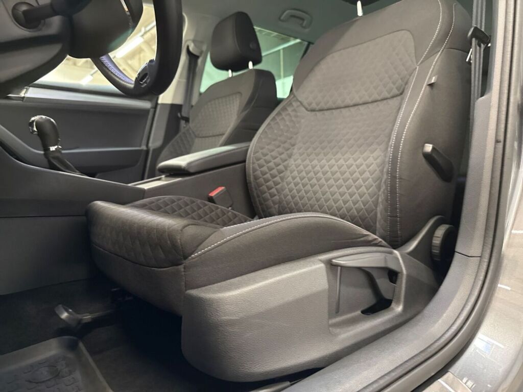 Skoda Superb 2023 Harmaa