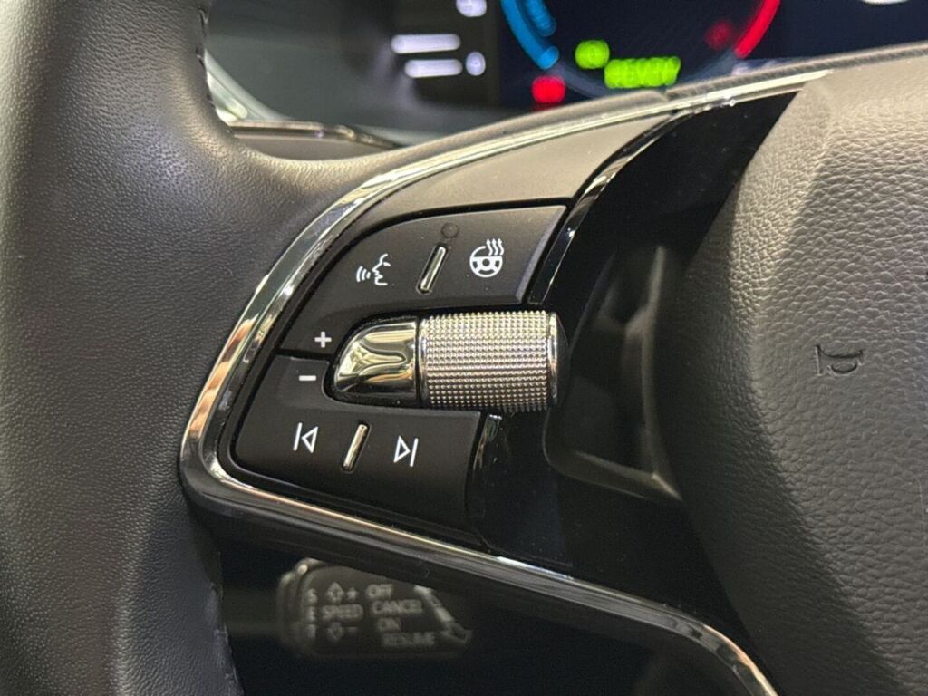 Skoda Superb 2023 Harmaa