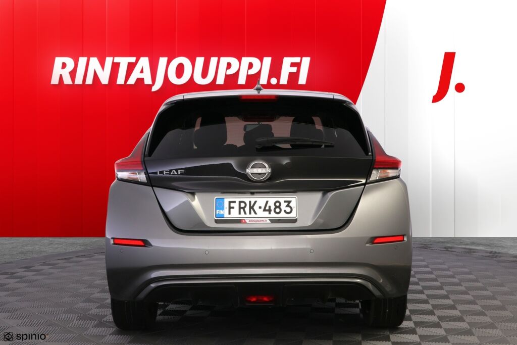 Nissan Leaf 2024 Harmaa