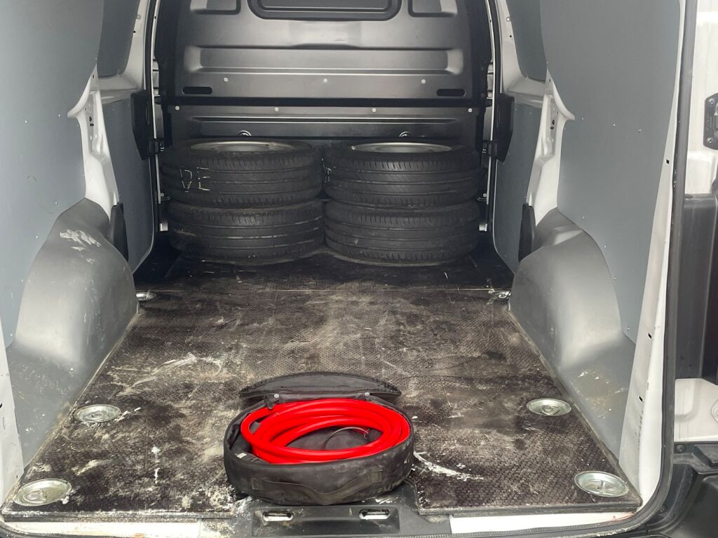 Citroen e-Jumpy 2024 Valkoinen