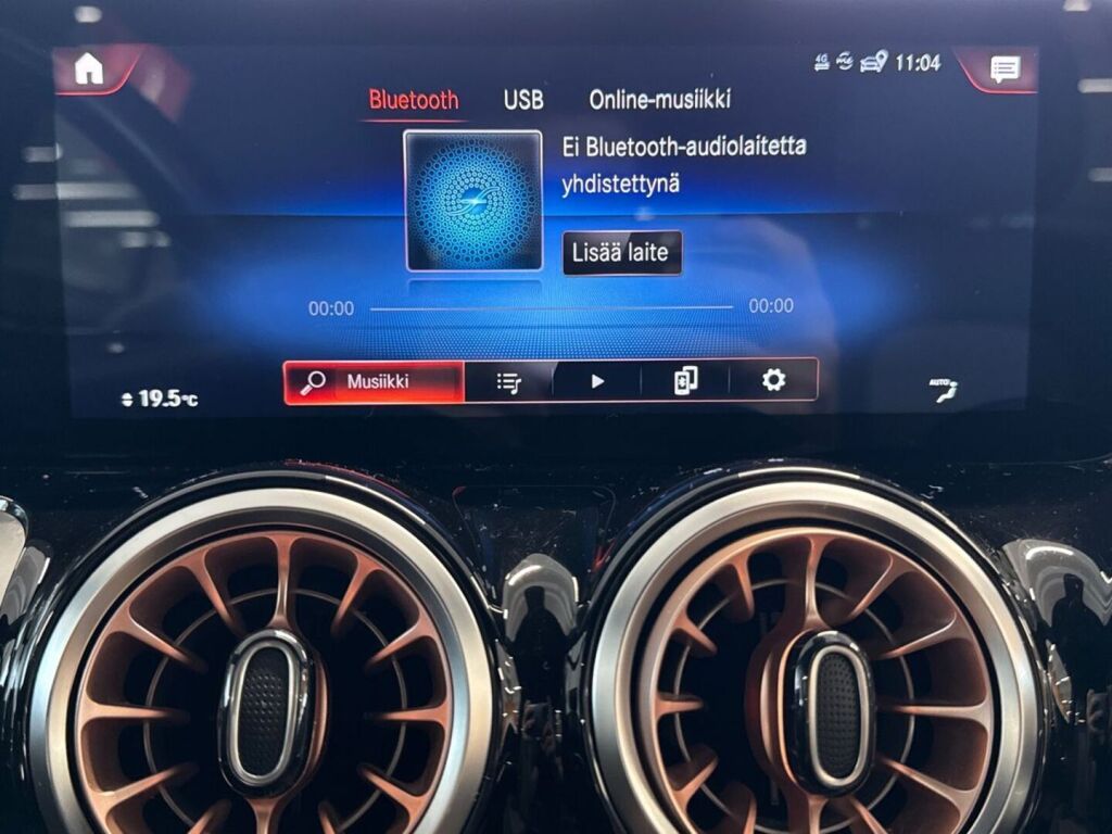 Mercedes-Benz EQB 2022 Musta