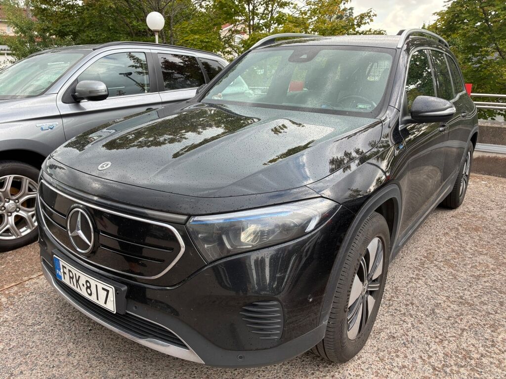 Mercedes-Benz EQB 2022 Musta