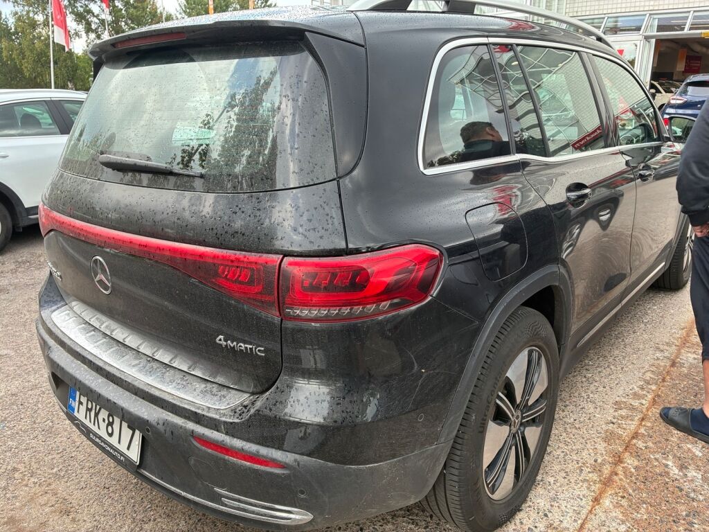 Mercedes-Benz EQB 2022 Musta