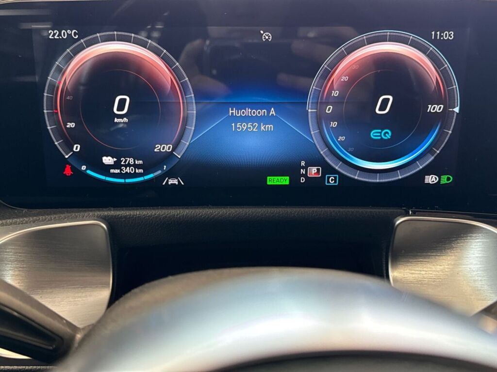 Mercedes-Benz EQB 2022 Musta