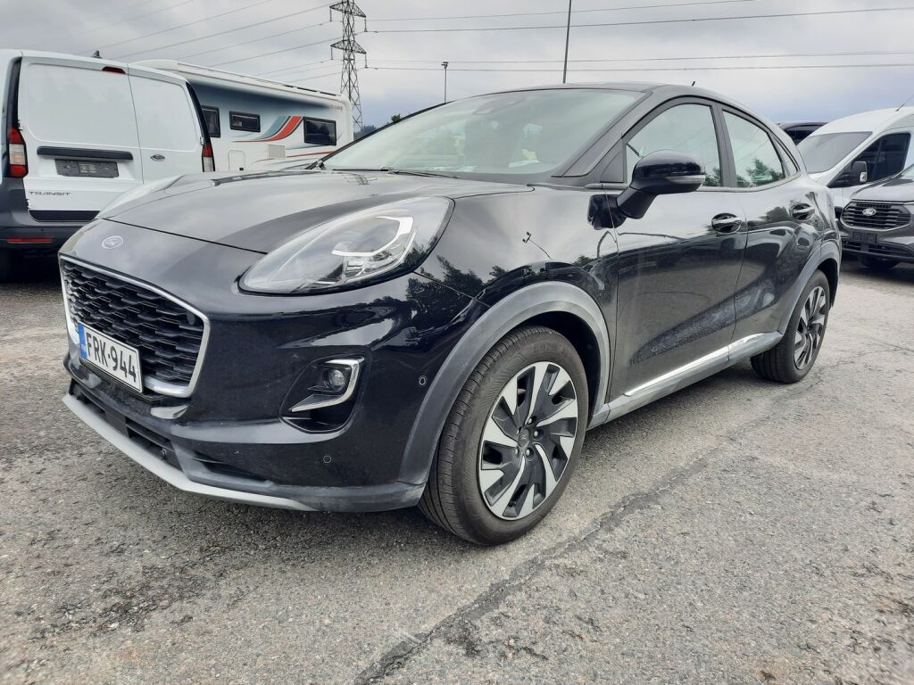 Ford Puma 2023 Musta