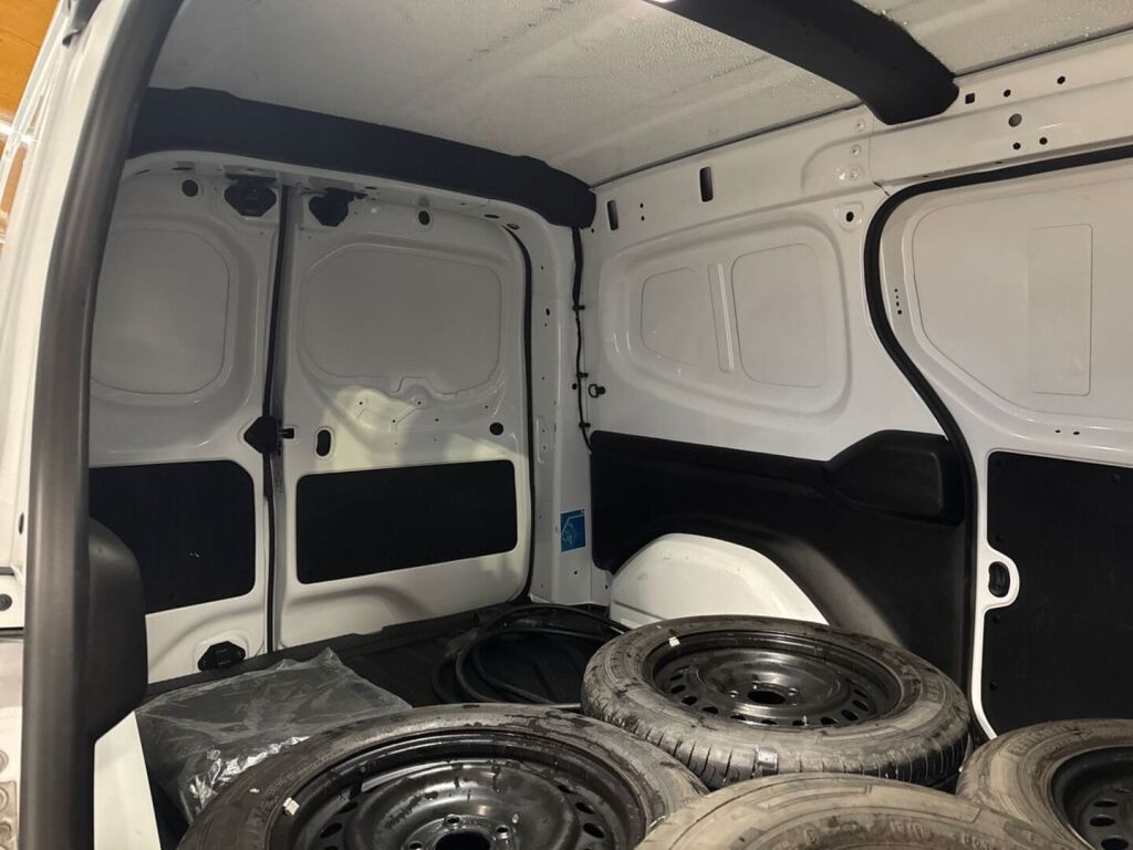 Mercedes-Benz Citan 2023 Valkoinen