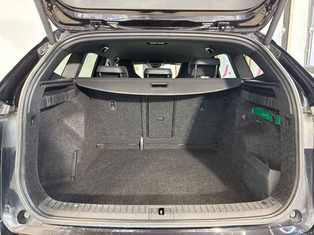 Skoda Enyaq 2023 Musta