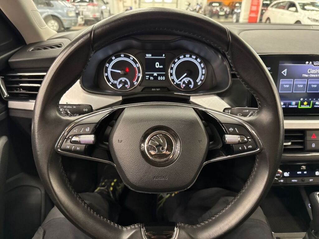 Skoda Kamiq 2024 Sininen