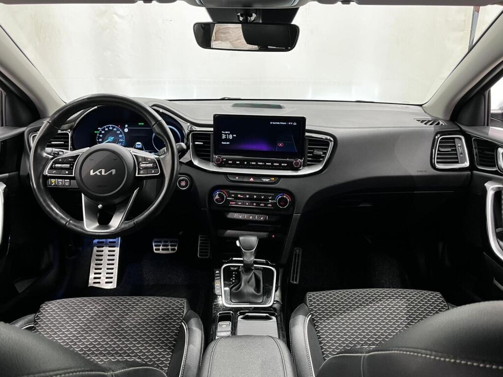 Kia Ceed 2023 Valkoinen