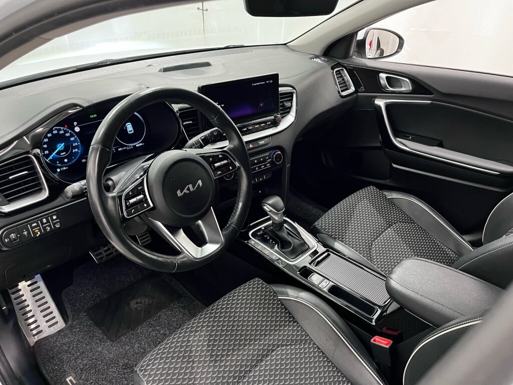 Kia Ceed 2023 Valkoinen