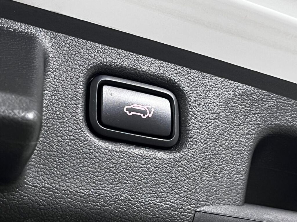 Kia Ceed 2023 Valkoinen