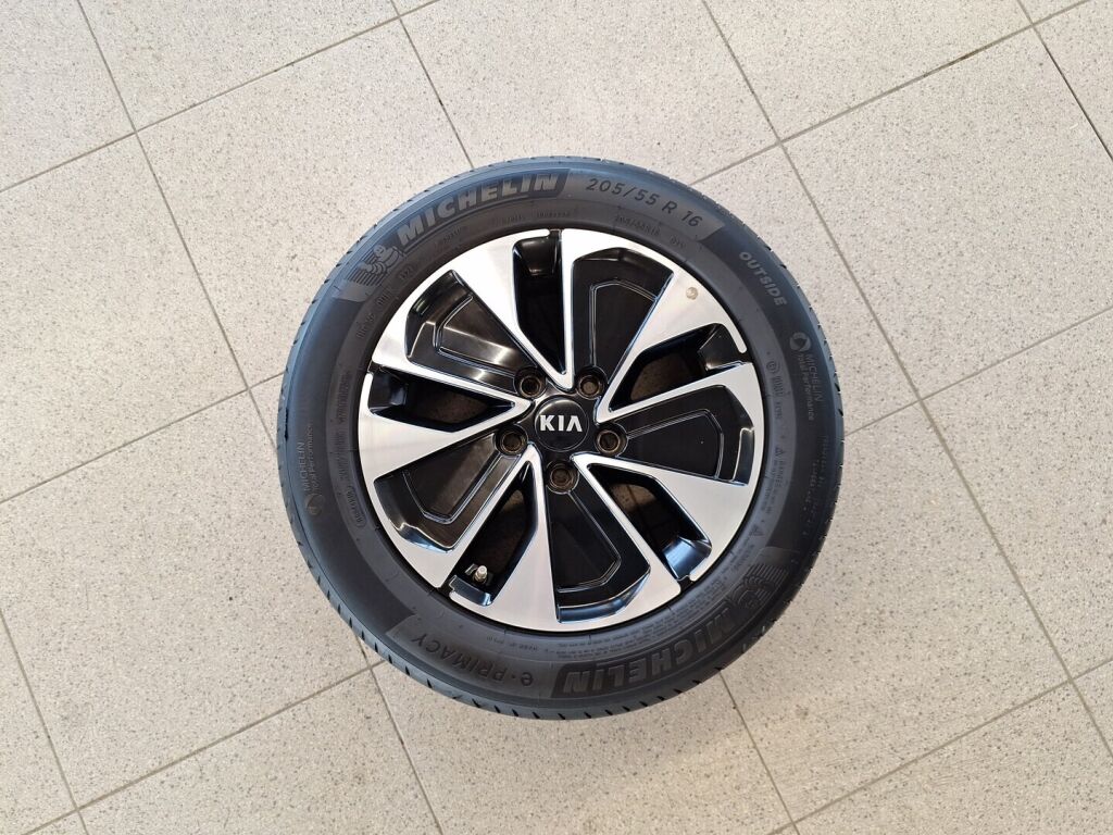 Kia Ceed 2020 Valkoinen