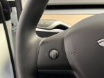 Tesla Model Y 2023 Valkoinen