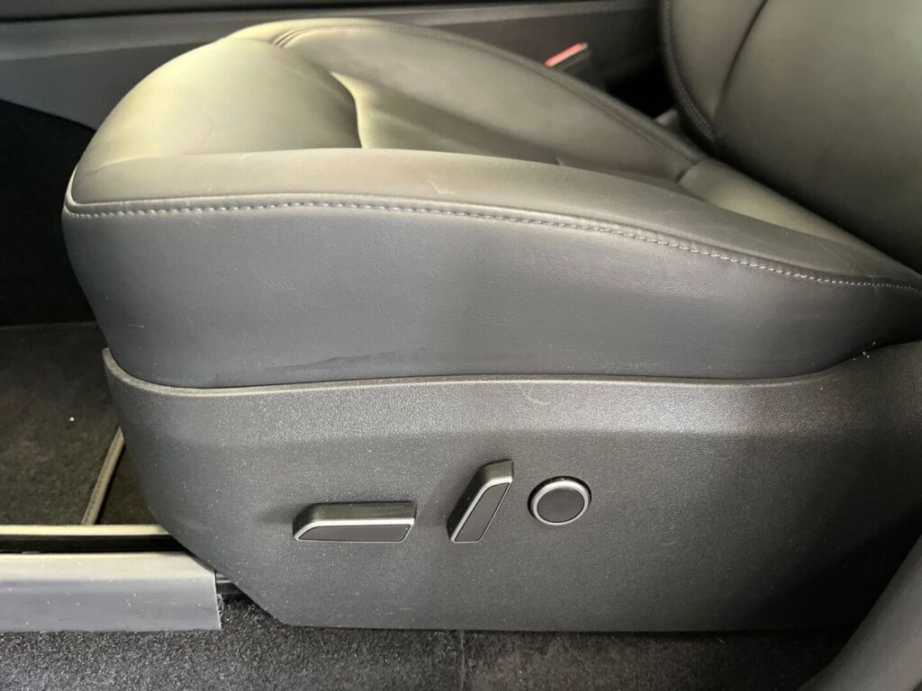 Tesla Model Y 2023 Valkoinen