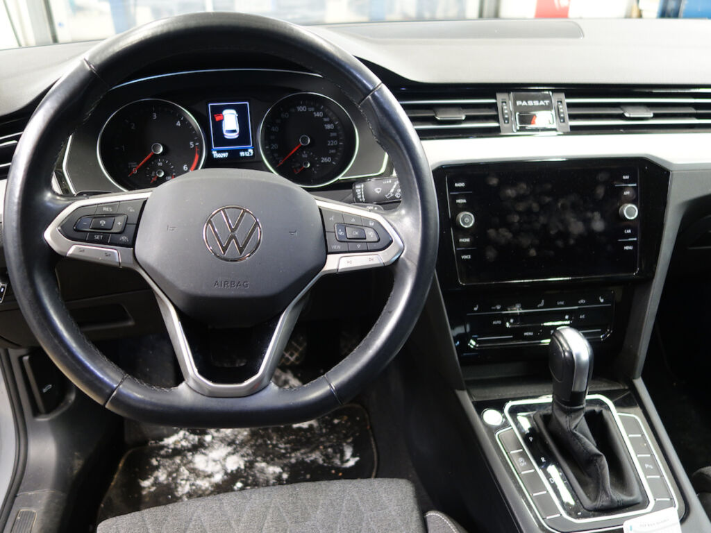 Volkswagen Passat 2023 Harmaa