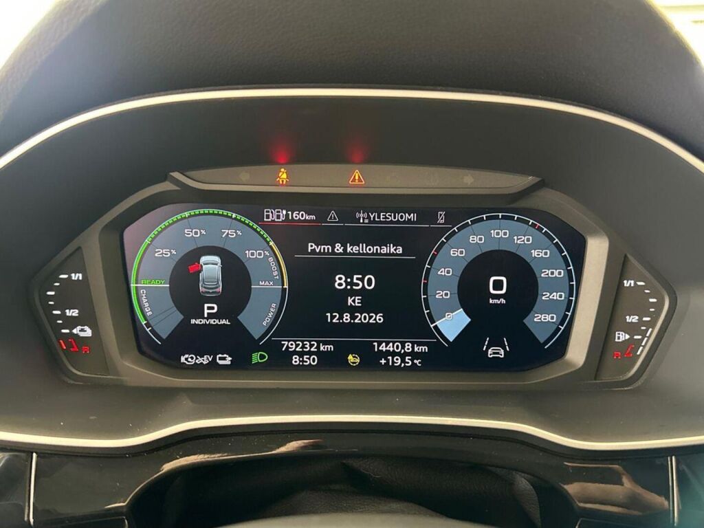 Audi Q3 2024 Valkoinen