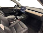 Tesla Model Y 2023 Musta