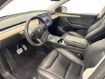 Tesla Model Y 2023 Musta