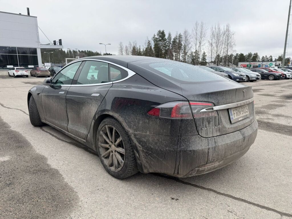 Tesla Model S 2018 Musta