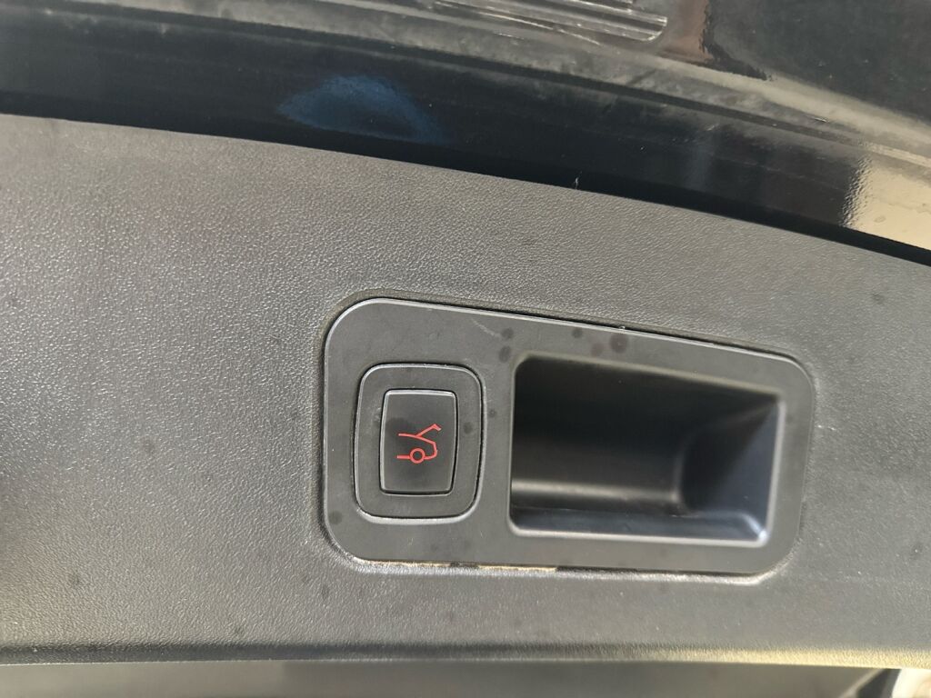 Tesla Model S 2018 Musta