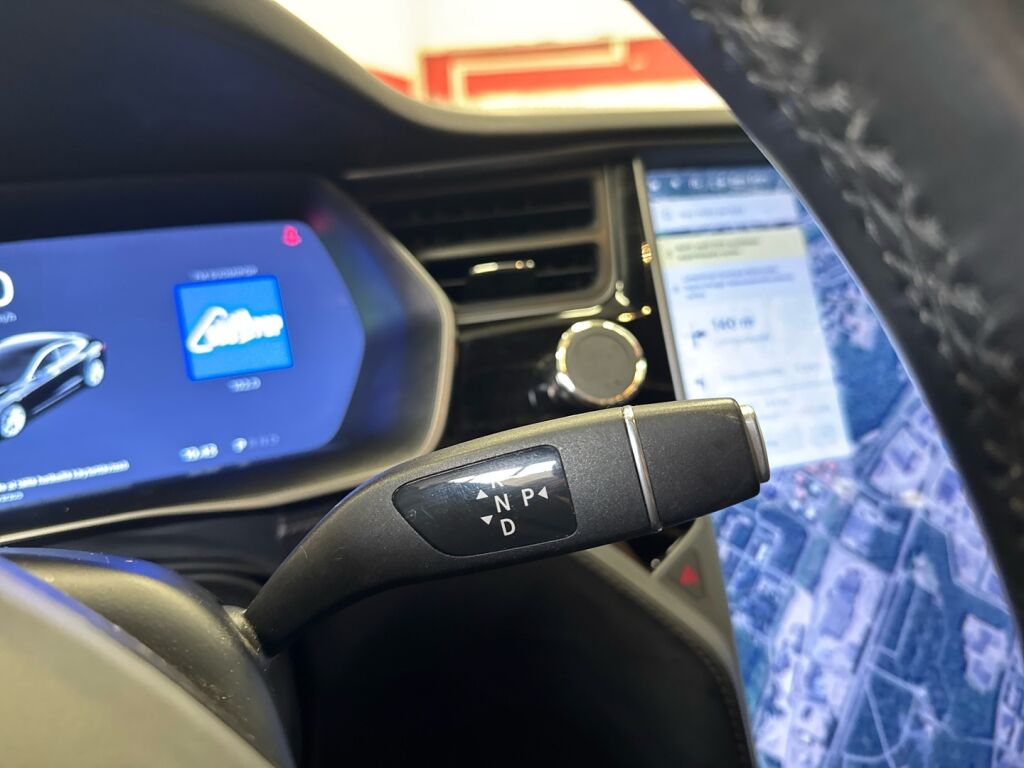 Tesla Model S 2018 Musta