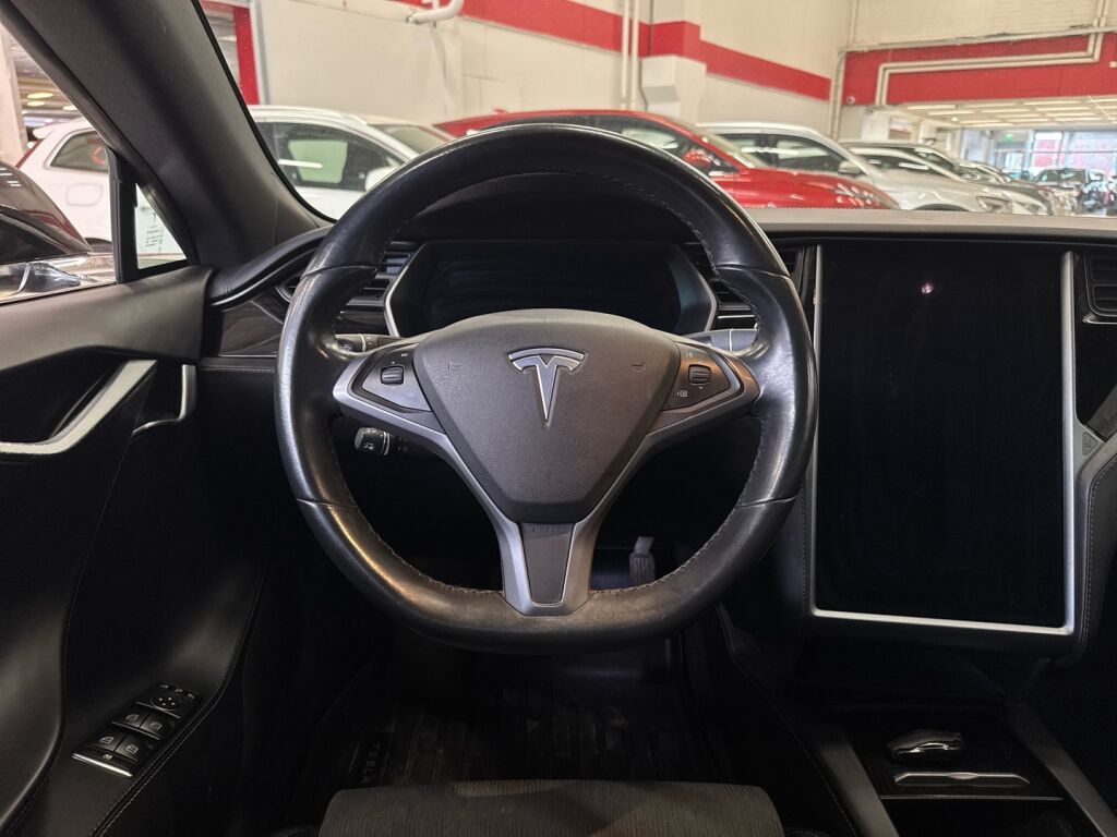 Tesla Model S 2018 Musta