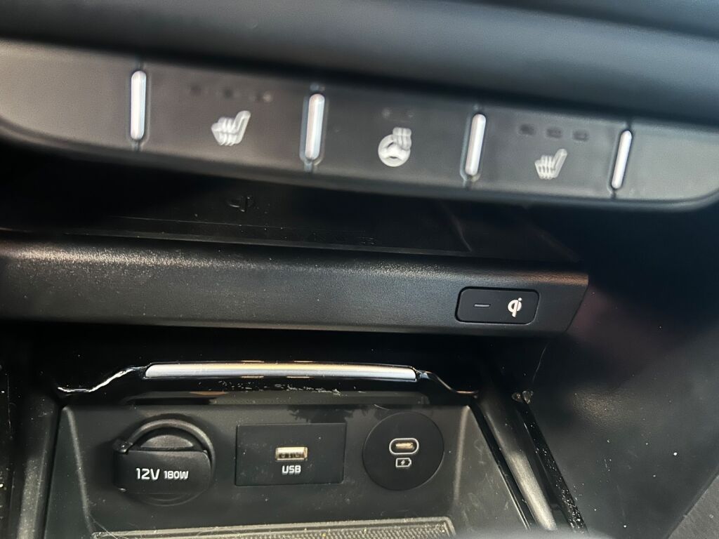 Kia Ceed 2023 Sininen