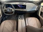 BMW iX 2023 Sininen