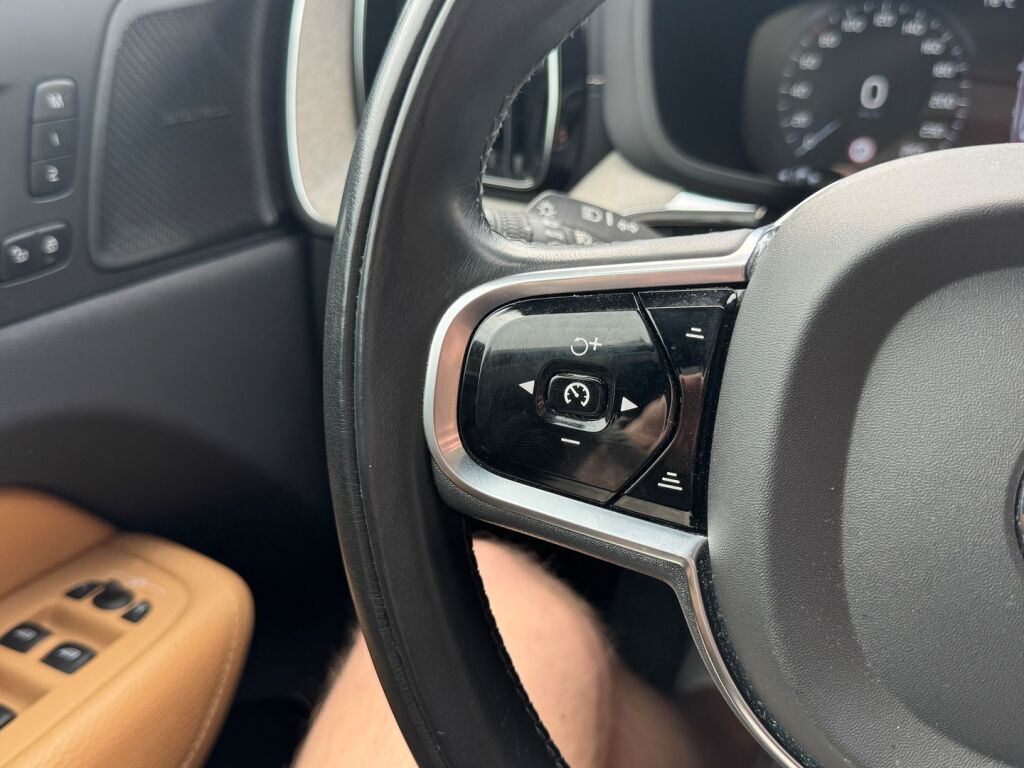 Volvo XC60 2020 Harmaa