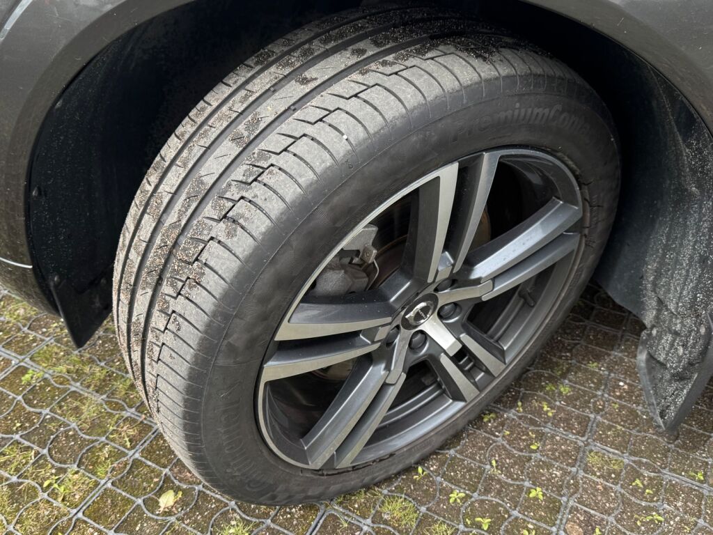 Volvo XC60 2020 Harmaa