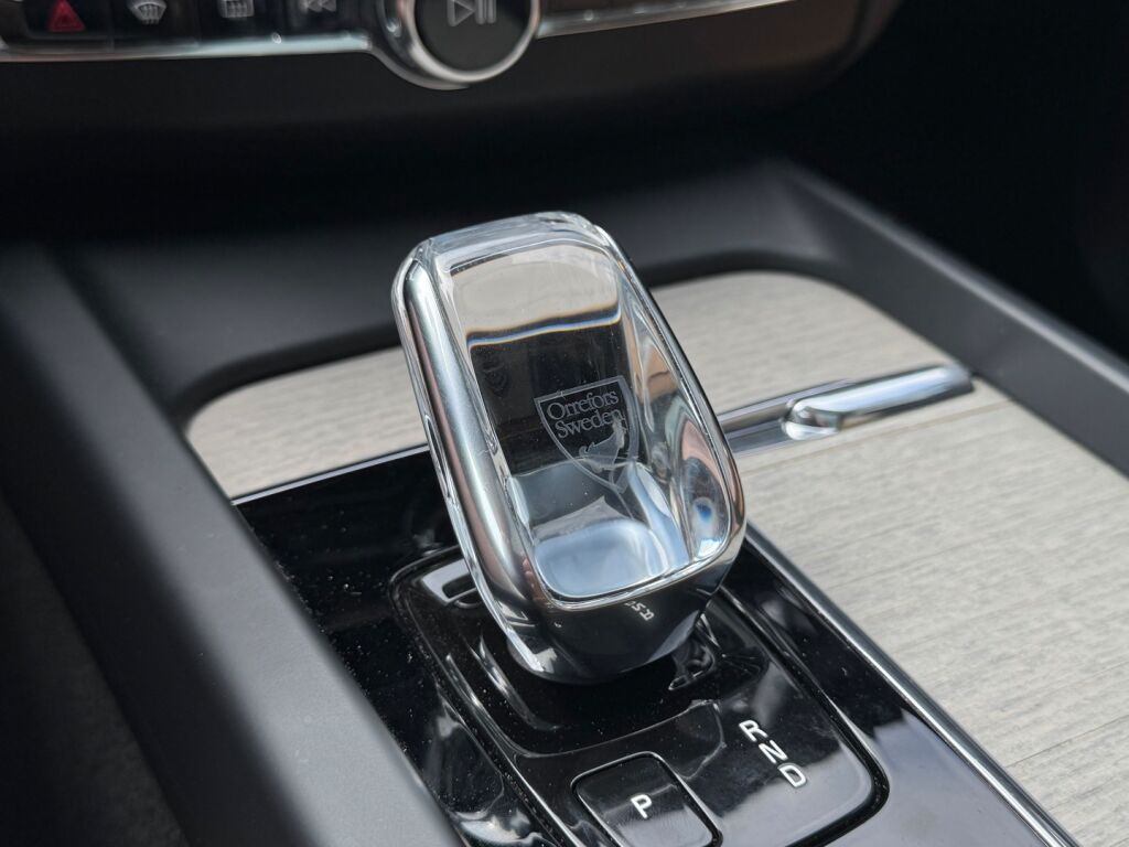 Volvo XC60 2020 Harmaa