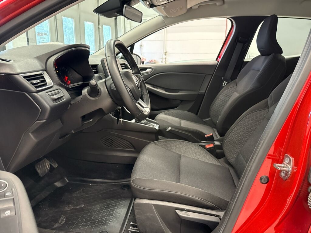 Renault Clio 2024 Punainen