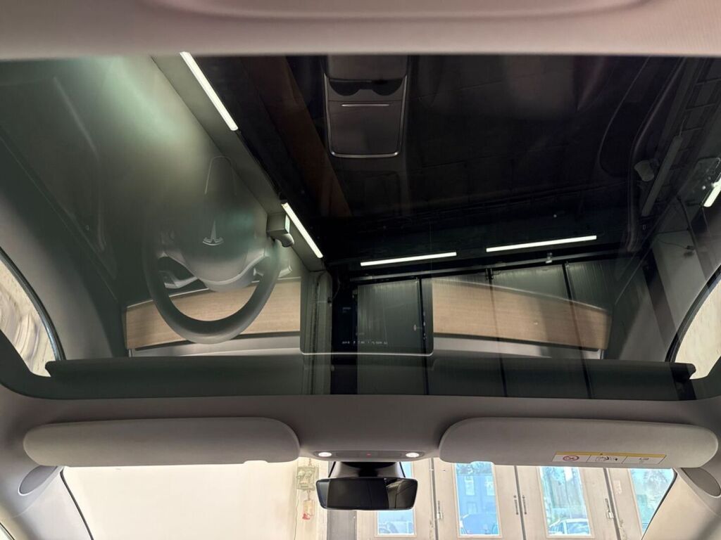 Tesla Model 3 2021 Valkoinen