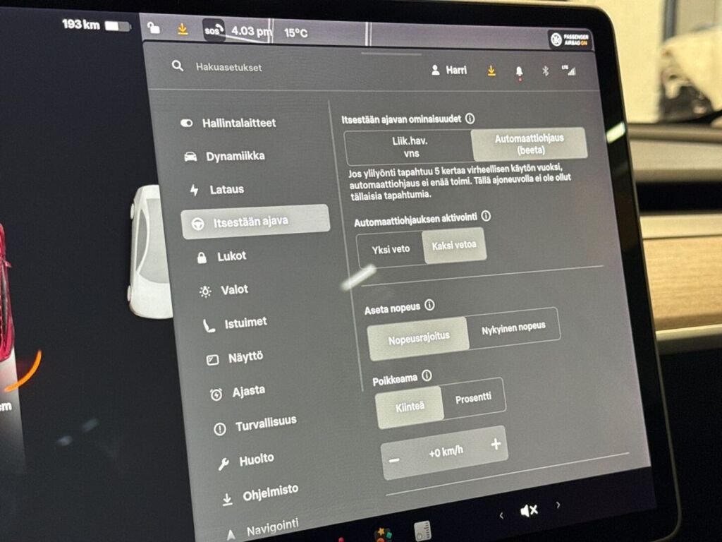 Tesla Model 3 2021 Valkoinen