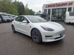 Tesla Model 3 2021 Valkoinen