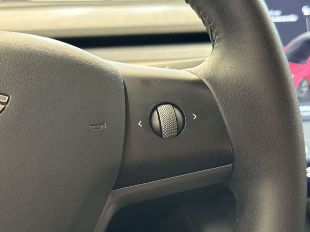 Tesla Model 3 2021 Valkoinen