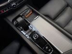 Volvo XC60 2024 Sininen