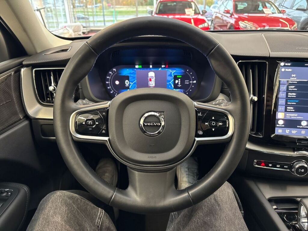Volvo XC60 2024 Sininen