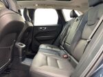 Volvo XC60 2024 Sininen