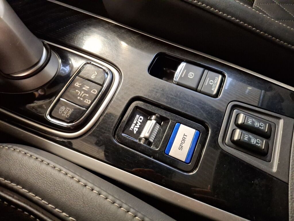 Mitsubishi Outlander PHEV 2020 Hopea