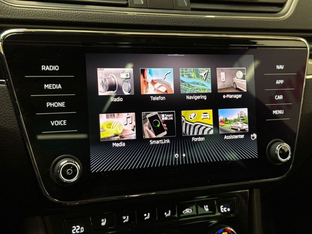 Skoda Superb 2021 Harmaa
