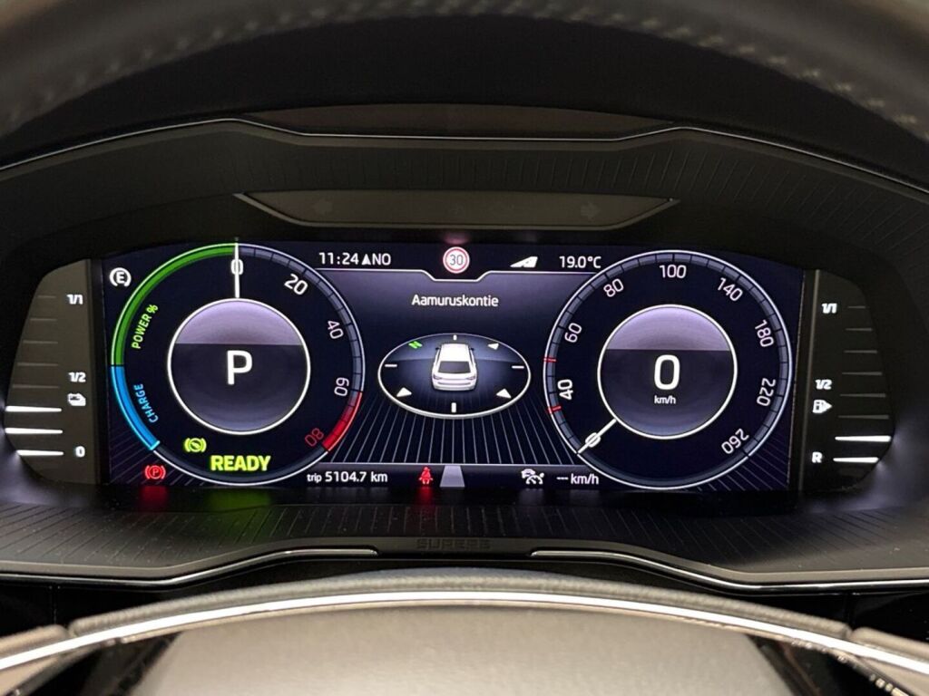 Skoda Superb 2021 Harmaa