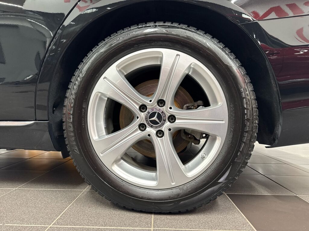 Mercedes-Benz E 2018 Musta