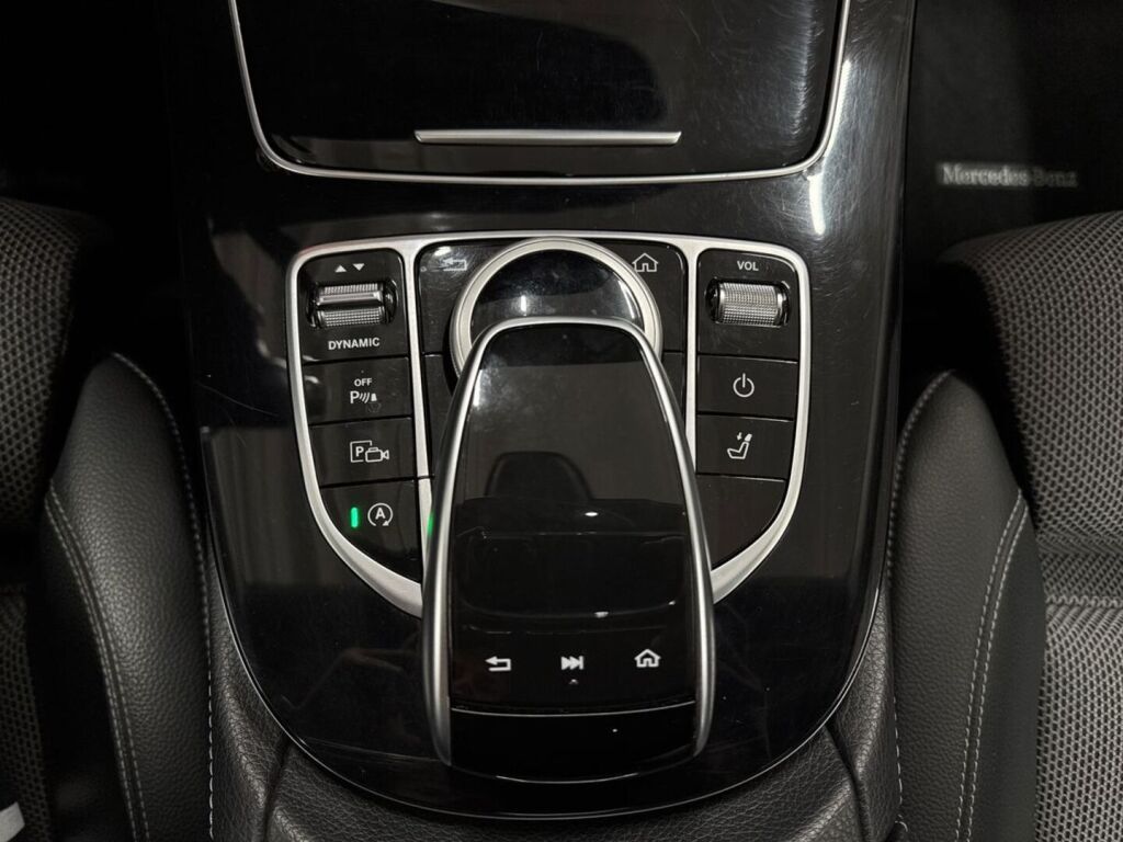 Mercedes-Benz E 2018 Musta