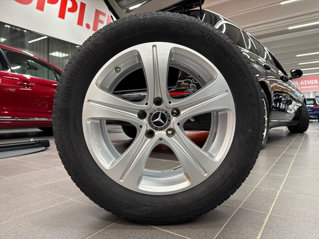 Mercedes-Benz E 2018 Musta