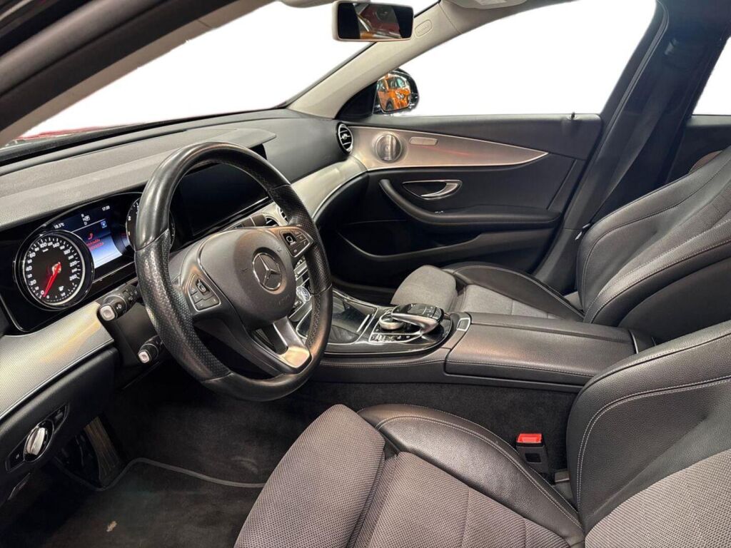 Mercedes-Benz E 2018 Musta
